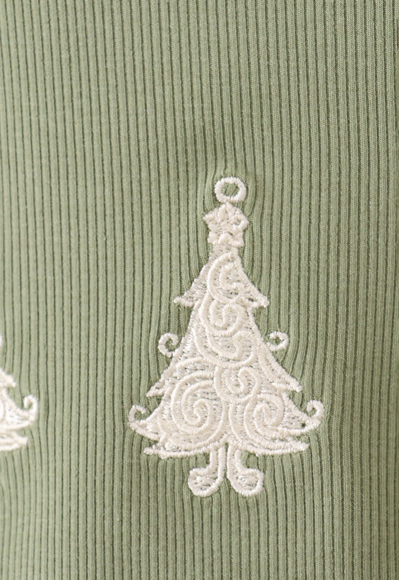 Green Christmas Tree Ribbon Embroidered Bubble