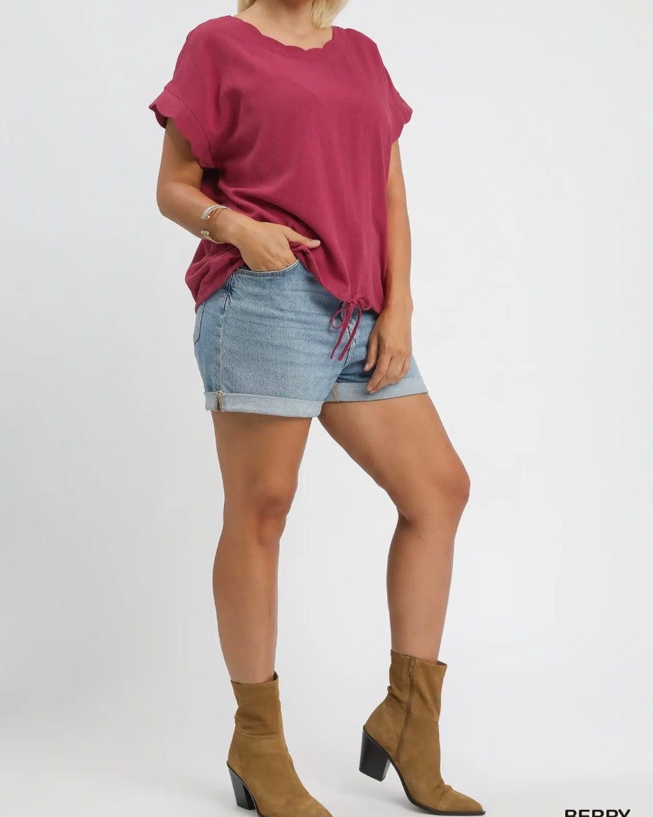Umgee Linen Blend Rolled Sleeve Top